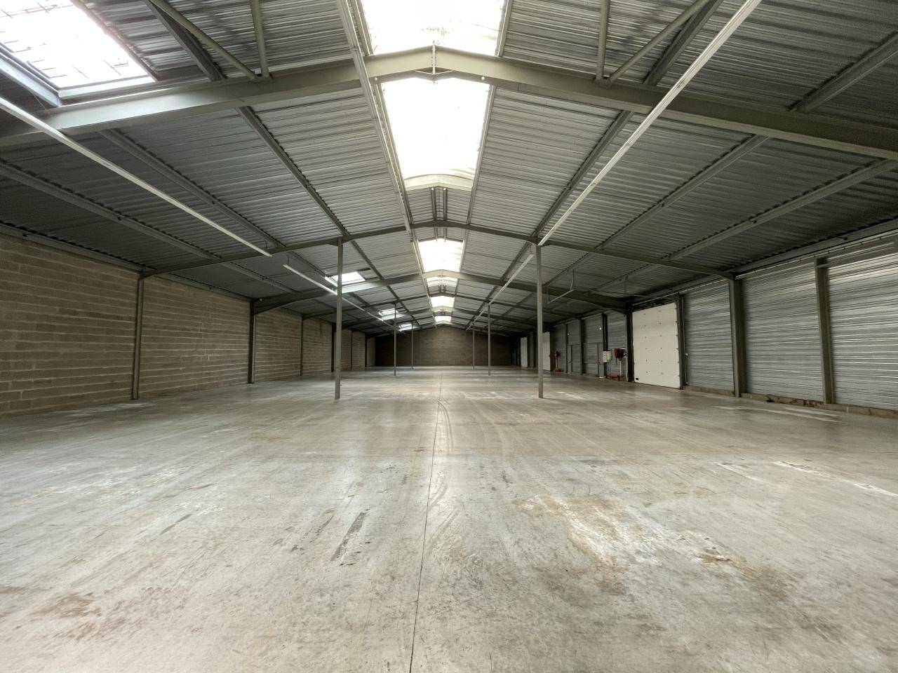 Local d'activité Notre-Dame-d'Oé 1320m² Vente local d'activité Notre-Dame-d'Oé Indre-et-Loire OVACT2422508 2